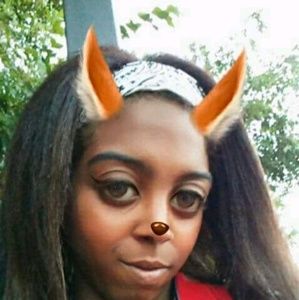 Meet your Posher, Crystal